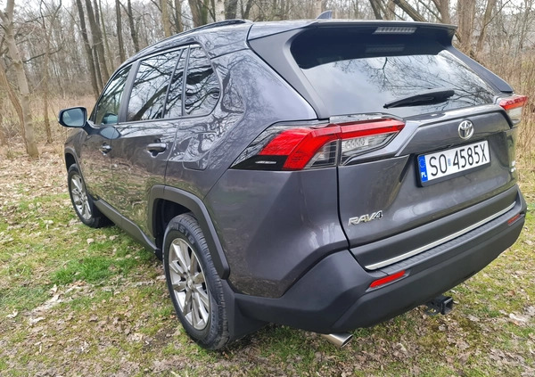 Toyota RAV4 cena 121000 przebieg: 61500, rok produkcji 2020 z Sosnowiec małe 436